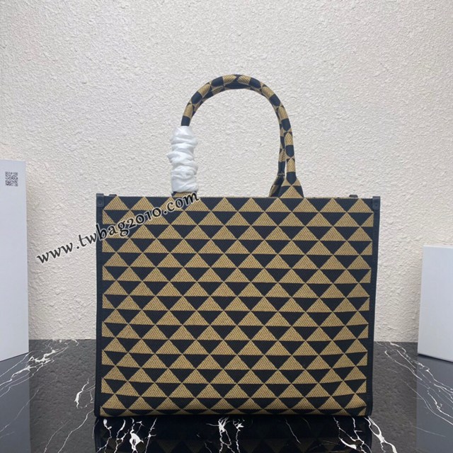 Prada專櫃新款大號刺繡織物包 1BA356 普拉達Saffiano皮革手提刺繡托特包 csp1054